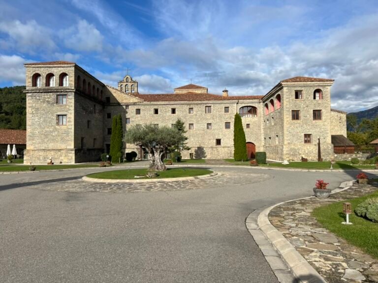 Hotel Monasterio de Boltaña