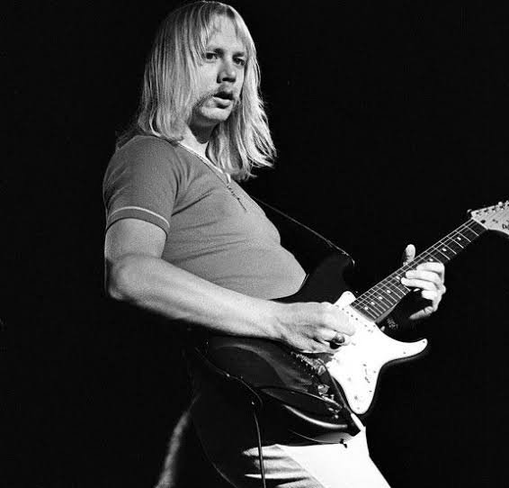 Kerry Livgren2